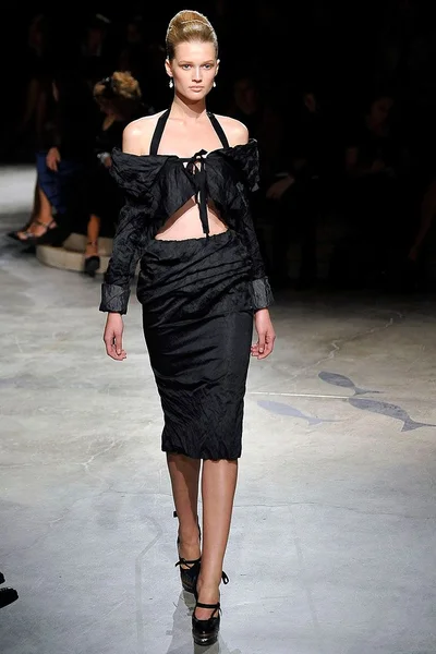 Look 5